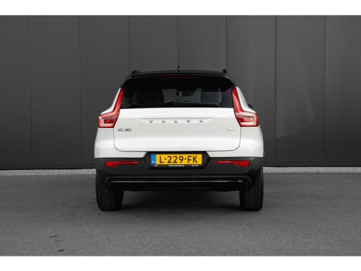 Volvo  XC40 1.5 T5 Recharge 263pk R-Design | Trekhaak | Panoramadak | Camera | Bestuurdersstoel Elektrisch ActivLease financial lease