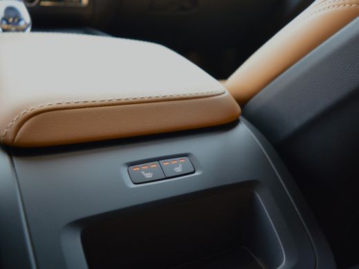 Volvo  XC60 T6 Recharge AWD | Luchtvering | Trekhaak ActivLease financial lease