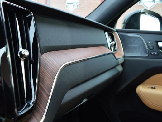 Volvo  XC60 T6 Recharge AWD | Luchtvering | Trekhaak ActivLease financial lease