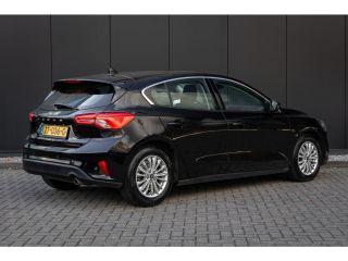 Ford Focus 1.0 EcoBoost Titanium Business | 100% dealer o.h. | Keyless | Navigatie incl. bluetooth | Winter-...