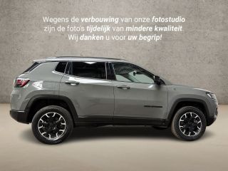 Jeep Compass 4xe 240 Plug-in Hybrid Electric Trailhawk 240Pk Automaat (PANORAMADAK, NARDO GREY, VIRTUAL COCKPI...