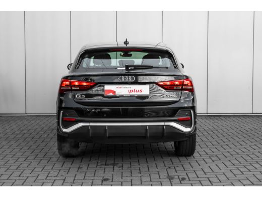 Audi Q3 45 TFSI e Advanced Edition 245 PK | 360 Camera | Sportstoelen | Carplay | Stoelverwarming Voor | ... ActivLease financial lease