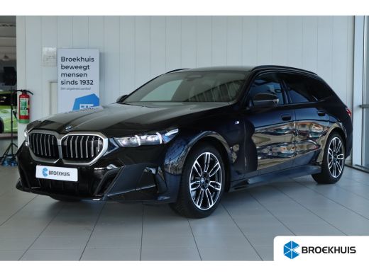 BMW 5 Serie Touring 520i M-SPORT | Adapt. Cruise | Stoelventilatie | Harman & Kardon | Pano | HUD | 360 Camer...