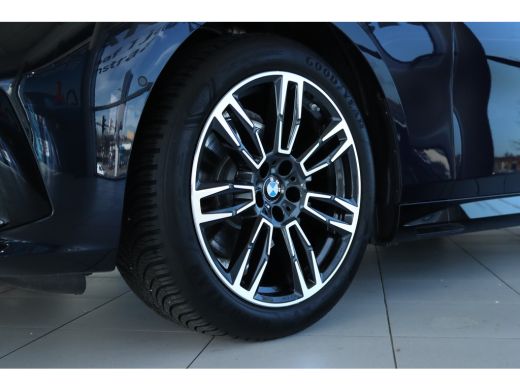 BMW 5 Serie Touring 520i M-SPORT | Adapt. Cruise | Stoelventilatie | Harman & Kardon | Pano | HUD | 360 Camer... ActivLease financial lease