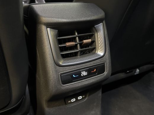 CUPRA Terramar 1.5 TSIe 150PK BUSINESS 360CAMERA/NAVI/HEAD-UP/ALCANTARA ActivLease financial lease