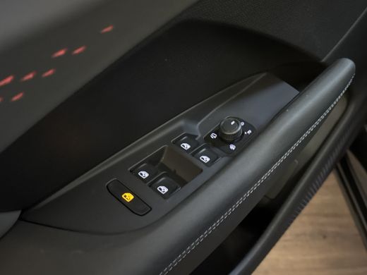 CUPRA Terramar 1.5 TSIe 150PK BUSINESS 360CAMERA/NAVI/HEAD-UP/ALCANTARA ActivLease financial lease