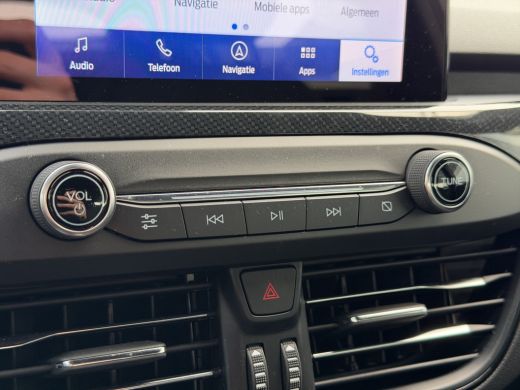 Ford Focus 1.0 EcoBoost Hybrid ST Line Business Camera | Parkeersensoren | Full map navigatie | Keyless | Ca... ActivLease financial lease