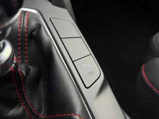 Ford Focus 1.0 EcoBoost Hybrid ST Line Business Camera | Parkeersensoren | Full map navigatie | Keyless | Ca... ActivLease financial lease