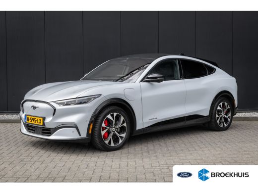 Ford Mustang Mach-E Mach-E AWD 75 kWh | Pano-dak | B&O audio | Standkachel | 360 Camera | Leder | Stuur, Stoel en Voo...