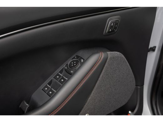 Ford Mustang Mach-E Mach-E AWD 75 kWh | Pano-dak | B&O audio | Standkachel | 360 Camera | Leder | Stuur, Stoel en Voo... ActivLease financial lease