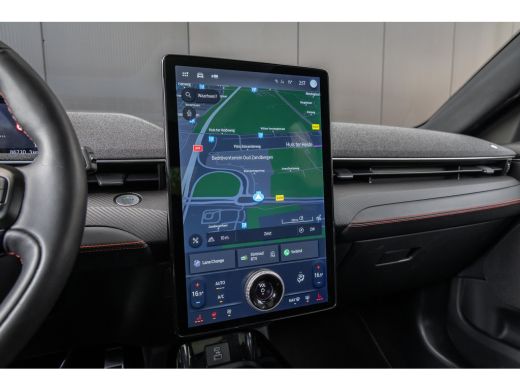 Ford Mustang Mach-E Mach-E AWD 75 kWh | Pano-dak | B&O audio | Standkachel | 360 Camera | Leder | Stuur, Stoel en Voo... ActivLease financial lease