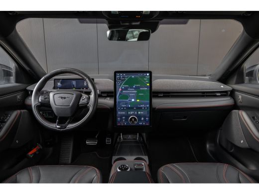 Ford Mustang Mach-E Mach-E AWD 75 kWh | Pano-dak | B&O audio | Standkachel | 360 Camera | Leder | Stuur, Stoel en Voo... ActivLease financial lease