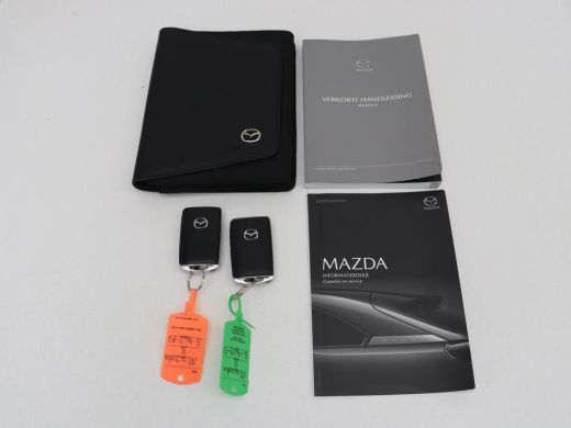 Mazda 3 2.0 e-SkyActiv-X 186 | Carplay | Camera | Stoel & Stuurverwarming | Full LED | Head-up | Adaptive... ActivLease financial lease