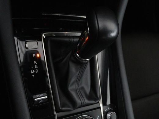 Mazda 3 2.0 e-SkyActiv-X 186 | Carplay | Camera | Stoel & Stuurverwarming | Full LED | Head-up | Adaptive... ActivLease financial lease