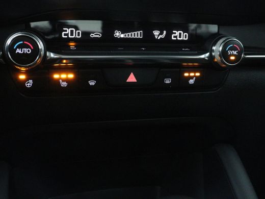 Mazda 3 2.0 e-SkyActiv-X 186 | Carplay | Camera | Stoel & Stuurverwarming | Full LED | Head-up | Adaptive... ActivLease financial lease