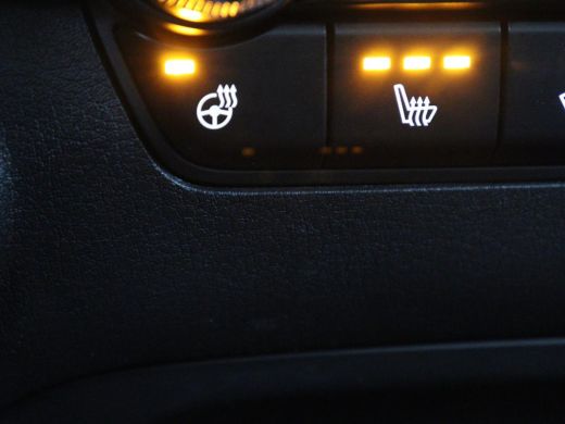 Mazda 3 2.0 e-SkyActiv-X 186 | Carplay | Camera | Stoel & Stuurverwarming | Full LED | Head-up | Adaptive... ActivLease financial lease