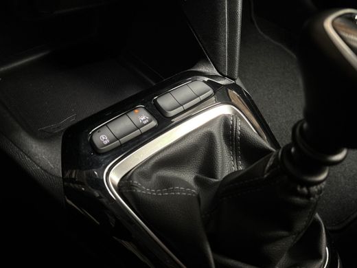 Opel Corsa 1.2 Elegance (VIRTUAL COCKPIT, APPLE CARPLAY, GROOT NAVI, SPORTSTOELEN, LED KOPLAMPEN, PARKEERSEN... ActivLease financial lease