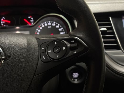 Opel Grandland X 1.2 Turbo Sport (APPLE CARPLAY, GROOT NAVI, CLIMATE, LEDER, TREKHAAK, KEYLESS, SPORTSTOELEN, GETI... ActivLease financial lease
