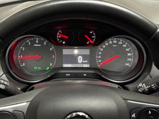 Opel Grandland X 1.2 Turbo Sport (APPLE CARPLAY, GROOT NAVI, CLIMATE, LEDER, TREKHAAK, KEYLESS, SPORTSTOELEN, GETI... ActivLease financial lease