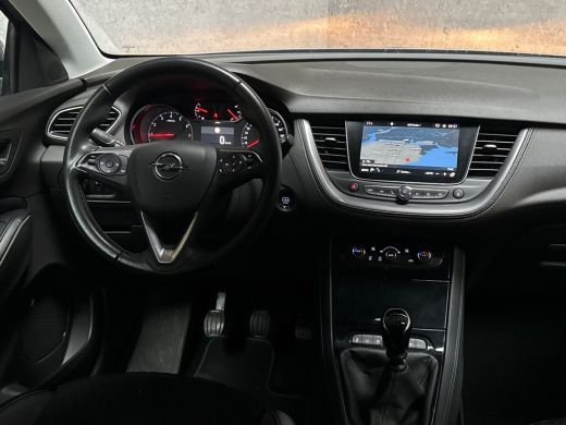 Opel Grandland X 1.2 Turbo Sport (APPLE CARPLAY, GROOT NAVI, CLIMATE, LEDER, TREKHAAK, KEYLESS, SPORTSTOELEN, GETI... ActivLease financial lease