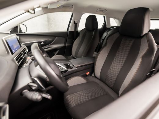 Peugeot 3008 1.2 PureTech Sport Automaat (APPLE CARPLAY, GROOT NAVI, TREKHAAK, PARKEERSENSOREN, SPORTSTOELEN, ... ActivLease financial lease