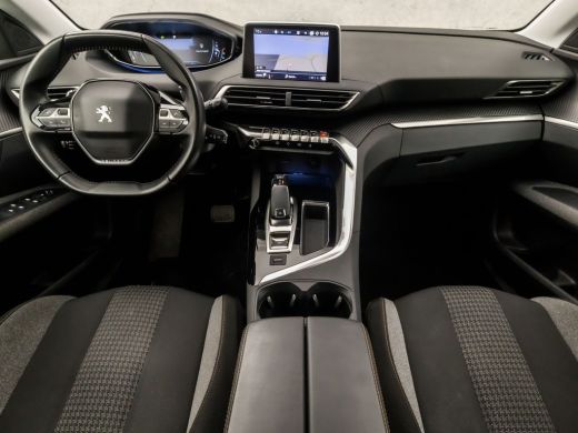 Peugeot 3008 1.2 PureTech Sport Automaat (APPLE CARPLAY, GROOT NAVI, TREKHAAK, PARKEERSENSOREN, SPORTSTOELEN, ... ActivLease financial lease