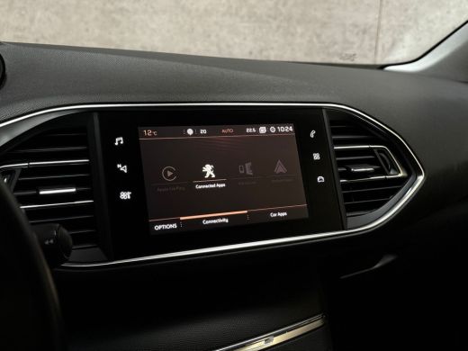 Peugeot 308 SW 1.2 PureTech Allure Sport (APPLE CARPLAY, GROOT NAVI, GETINT GLAS, SPORTSTOELEN, CRUISE, PARKE... ActivLease financial lease