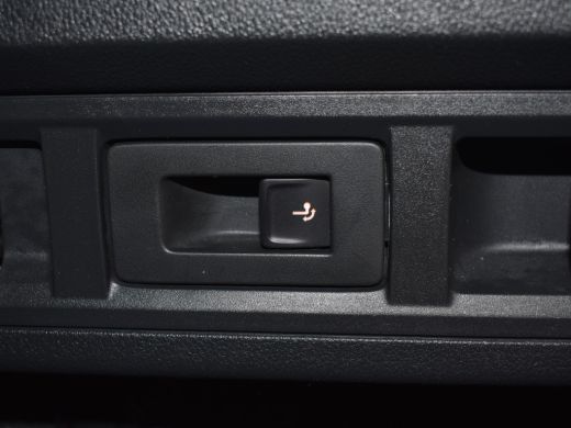 Skoda Octavia Combi 1.0 e-TSI Business Edition | Panoramadak | Elekt. Trekhaak | Lederen Bekleding l Apple carp... ActivLease financial lease