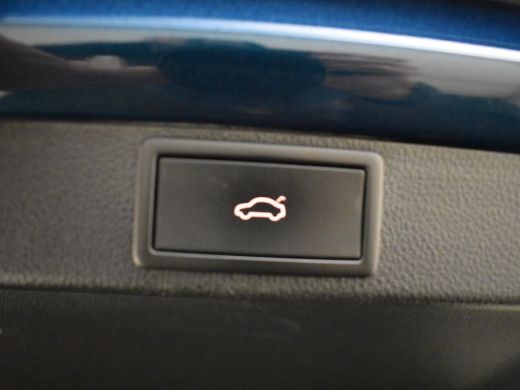 Skoda Octavia Combi 1.0 e-TSI Business Edition | Panoramadak | Elekt. Trekhaak | Lederen Bekleding l Apple carp... ActivLease financial lease