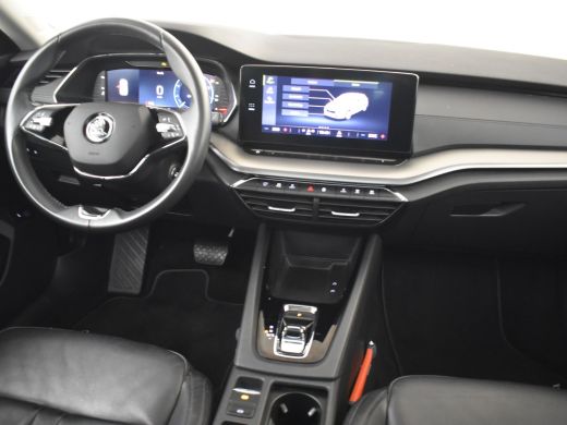 Skoda Octavia Combi 1.0 e-TSI Business Edition | Panoramadak | Elekt. Trekhaak | Lederen Bekleding l Apple carp... ActivLease financial lease