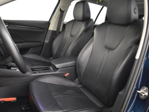 Skoda Octavia Combi 1.0 e-TSI Business Edition | Panoramadak | Elekt. Trekhaak | Lederen Bekleding l Apple carp... ActivLease financial lease
