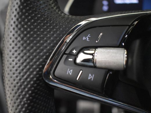 Skoda Octavia Combi 1.0 TSI Sport Business 110 Pk | Trekhaak Afneembaar | Navigatie | Apple carplay Android aut... ActivLease financial lease