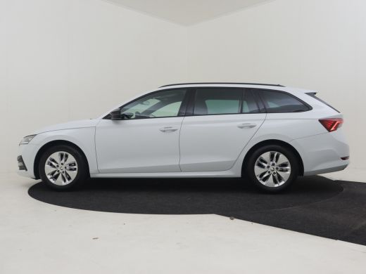 Skoda Octavia Combi 1.0 TSI Sport Business 110 Pk | Trekhaak Afneembaar | Navigatie | Apple carplay Android aut... ActivLease financial lease