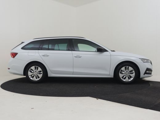 Skoda Octavia Combi 1.0 TSI Sport Business 110 Pk | Trekhaak Afneembaar | Navigatie | Apple carplay Android aut... ActivLease financial lease