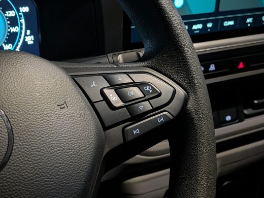 Volkswagen e-Transporter L1 70kWh 218 PK Cruise control | Camera | Navi by App | Warmtepomp | Airco | Apple Carplay | ActivLease financial lease