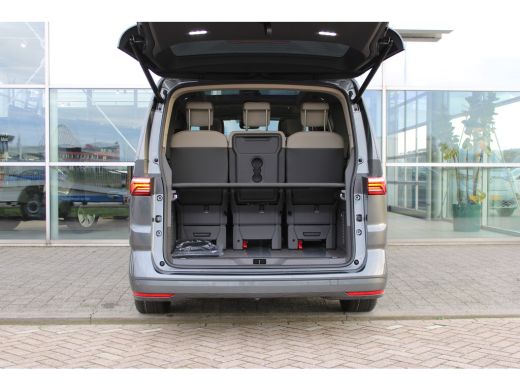 Volkswagen Multivan Bulli eHybrid lang 4MOTION | 'App-Connect' draadloze smartphone integratie | Achterklepbediening ... ActivLease financial lease