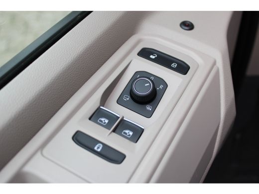 Volkswagen Multivan Bulli eHybrid lang 4MOTION | 'App-Connect' draadloze smartphone integratie | Achterklepbediening ... ActivLease financial lease