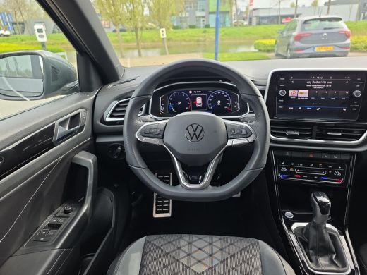 Volkswagen T-Roc 1.5 TSI R-Line Edition | 150Pk | Automaat |Keyless | Elec. A Klep | 18" LMV | ActivLease financial lease
