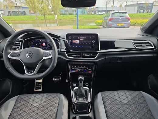 Volkswagen T-Roc 1.5 TSI R-Line Edition | 150Pk | Automaat |Keyless | Elec. A Klep | 18" LMV | ActivLease financial lease