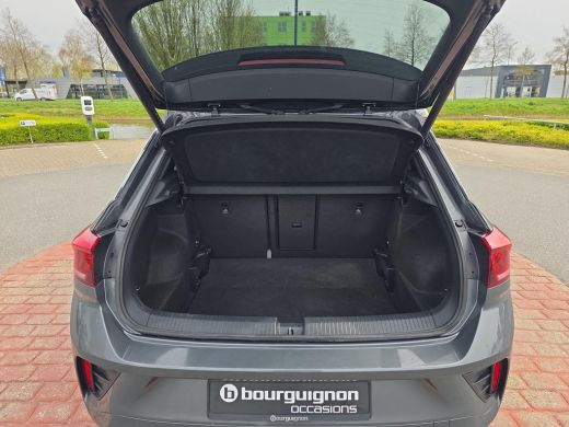 Volkswagen T-Roc 1.5 TSI R-Line Edition | 150Pk | Automaat |Keyless | Elec. A Klep | 18" LMV | ActivLease financial lease