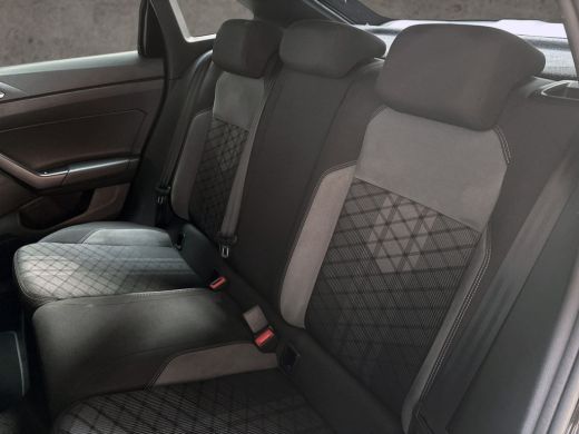 Volkswagen Taigo 1.0 TSI R-Line Automaat (2X R-LINE, VIRTUAL COCKPIT, APPLE CARPLAY, GROOT NAVI, CAMERA, STOELVERW... ActivLease financial lease