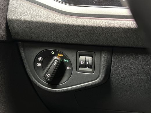 Volkswagen Taigo 1.0 TSI R-Line Automaat (2X R-LINE, VIRTUAL COCKPIT, APPLE CARPLAY, GROOT NAVI, CAMERA, STOELVERW... ActivLease financial lease