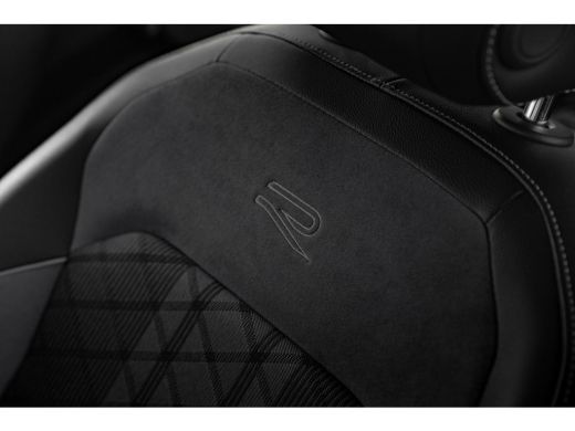 Volkswagen Tiguan 1.4 TSI eHybrid 245pk R-Line | Panoramadak | Trekhaak | 20" | Stoel & Stuurverwarming | Navigatie ActivLease financial lease