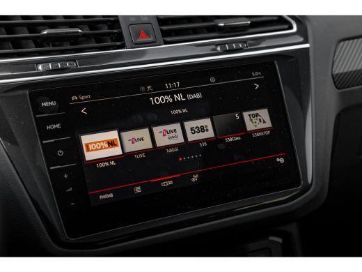 Volkswagen Tiguan 1.4 TSI eHybrid 245pk R-Line | Panoramadak | Trekhaak | 20" | Stoel & Stuurverwarming | Navigatie ActivLease financial lease