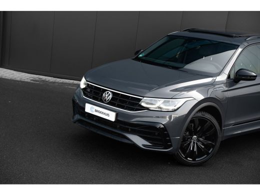 Volkswagen Tiguan 1.4 TSI eHybrid 245pk R-Line | Panoramadak | Trekhaak | 20" | Stoel & Stuurverwarming | Navigatie ActivLease financial lease