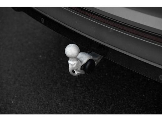 Volkswagen Tiguan 1.4 TSI eHybrid 245pk R-Line | Panoramadak | Trekhaak | 20" | Stoel & Stuurverwarming | Navigatie ActivLease financial lease