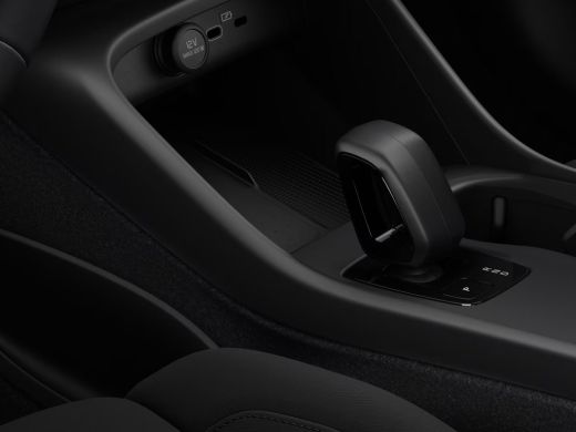 Volvo  EX40 Single Motor Ext. Range Plus Bl. Ed. Europa 82 kWh | Draadloze telefoonlader | Extra getint glas ... ActivLease financial lease