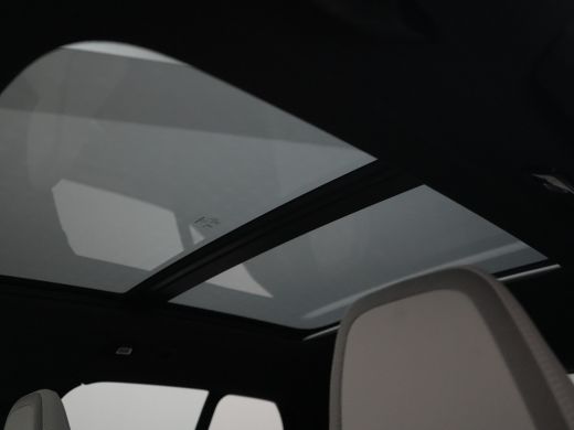 Volvo  EX40 Single Motor Extended Range Ultra 82 kWh | Alarmsysteem | Draadloze telefoonlader | Electronic cl... ActivLease financial lease