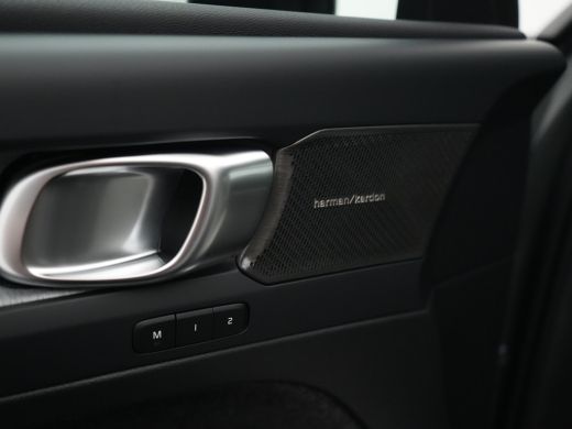 Volvo  EX40 Single Motor Extended Range Ultra 82 kWh | Alarmsysteem | Draadloze telefoonlader | Electronic cl... ActivLease financial lease