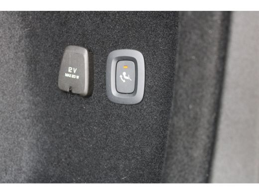 Volvo  V60 2.0 B3 Momentum Business | Trekhaak | Navigatie | Cruise control adaptief | LED koplampen | Clima... ActivLease financial lease